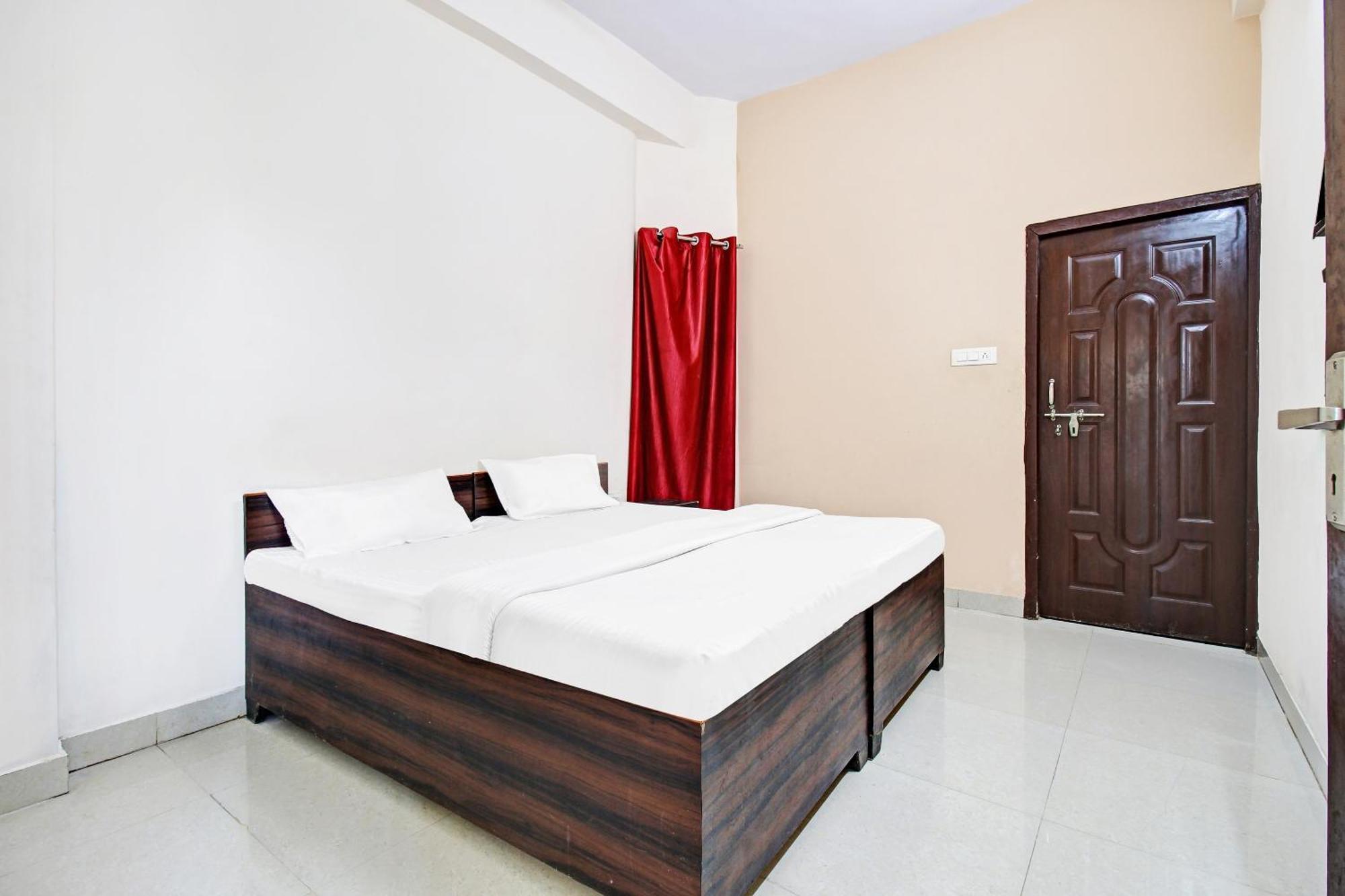 Hotel O Jr Hotel Lucknow Esterno foto